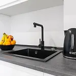 Luxurious Apartment In Marina Banus, Puerto Banus