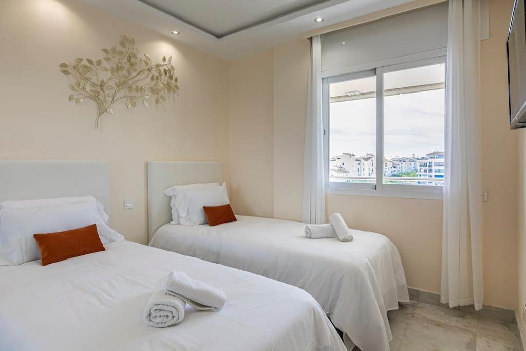 Luxurious In Marina Banus, Puerto Banus