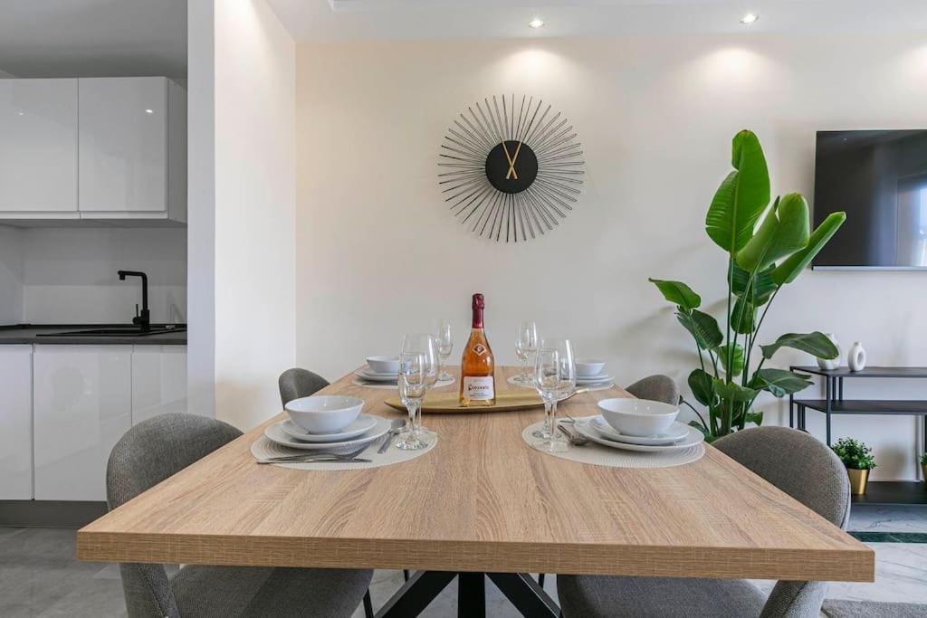 Luxurious In Marina Banus, Puerto Banus Marbella