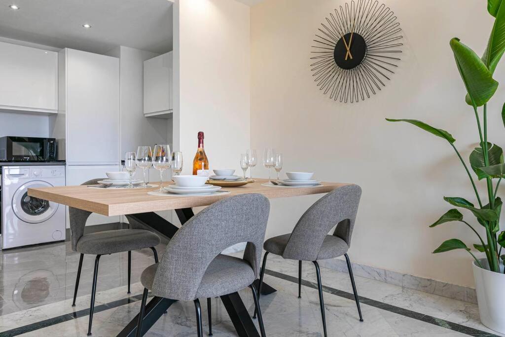 Luxurious In Marina Banus, Puerto Banus *
