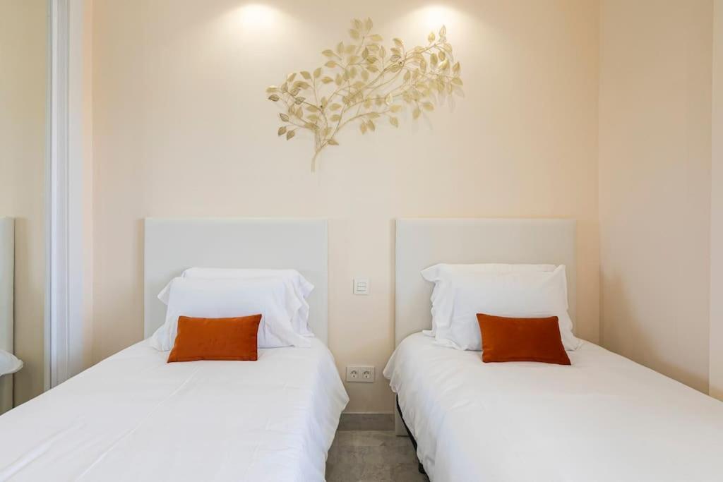 Luxurious In Marina Banus, Puerto Banus Apartment *