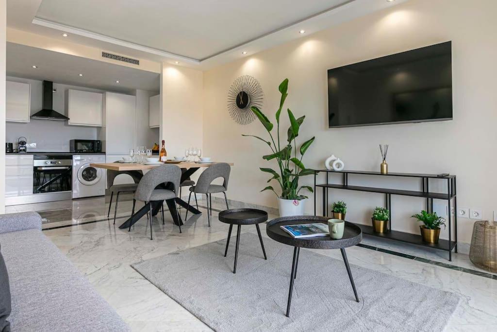 Apartment Luxurious In Marina Banus, Puerto Banus